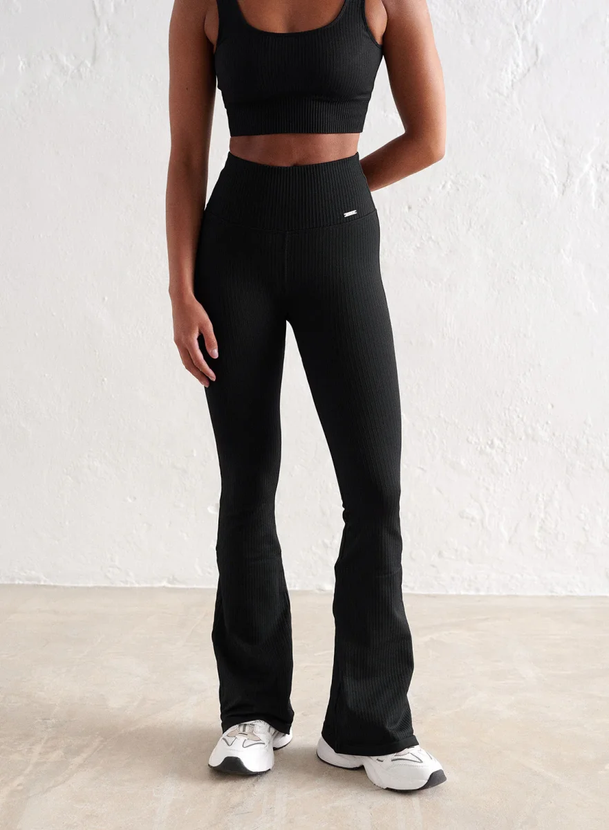 Black Ribbed Seamless Flare Petite Tights - Afbeelding 2
