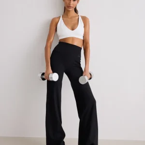 Black Sense Straight Leg Tights